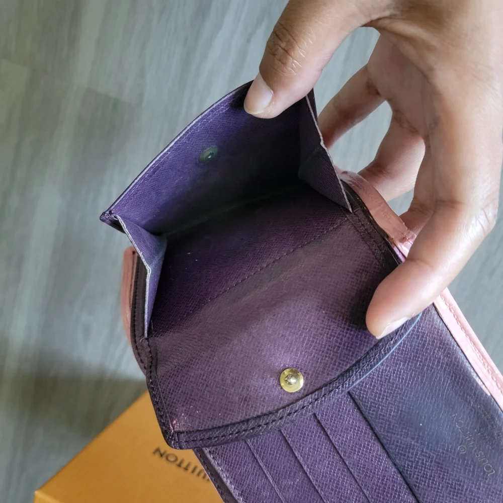 🛍Final Price🛍 Authentic Louis Vuitton Epi Wallet With Box